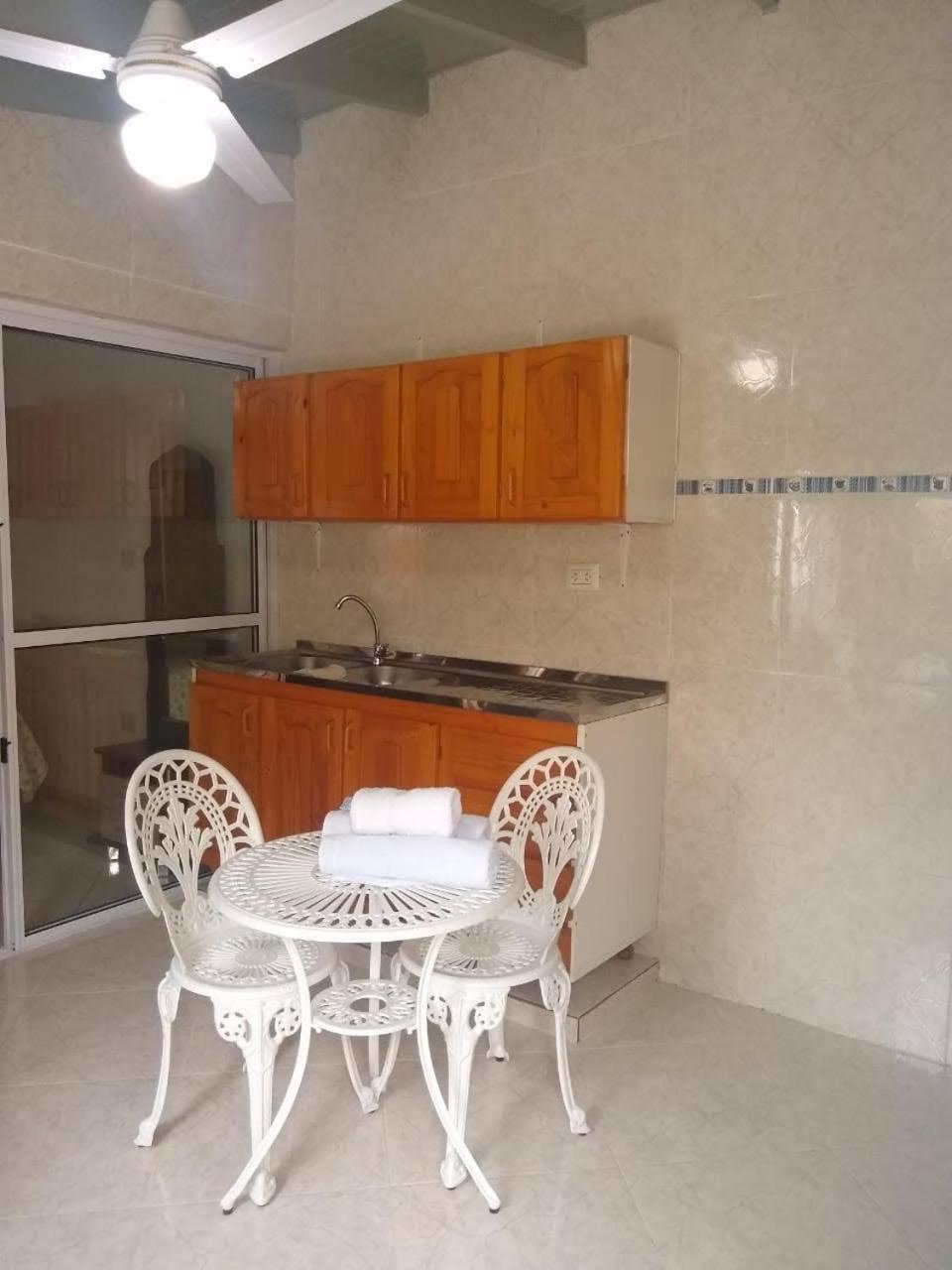 Flia Ocampo Apartman Puerto Iguazú Kültér fotó